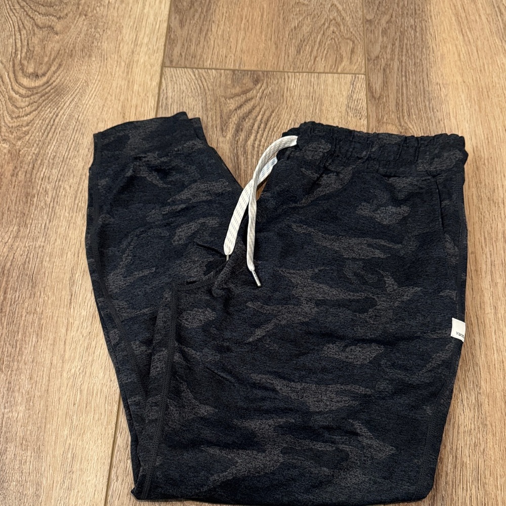Vuori Womens XS Camouflage Jogger Pants